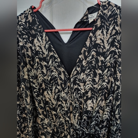 Entro Black & Tan Ruffle Romper - Picture 5 of 10